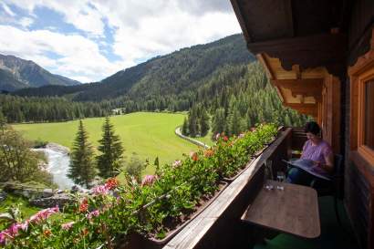 09-balkon-naturblick-dabaklamm.jpg