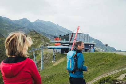 Wandern_Adlerlounge_TVB_Osttirol_Bachmann_Elias_Kals_am_Großglockner.jpg